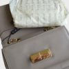 Elie Saab bolso bandolera gris topo cuero de pitón Nuevo - Imagen 12